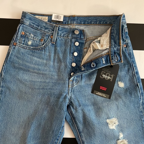 PREMIUM LEVIS 501 ORIGINAL- FIRM PRICE - Picture 8 of 9